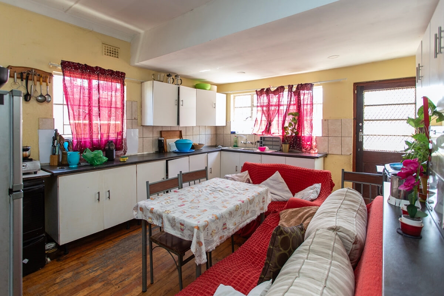 6 Bedroom Property for Sale in Richmond Western Cape